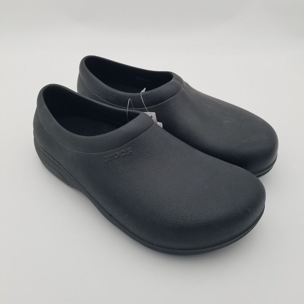 NWT Crocs On The Clock Work Slip-On Clog Shoes Black Unisex M8/W10 205073-001